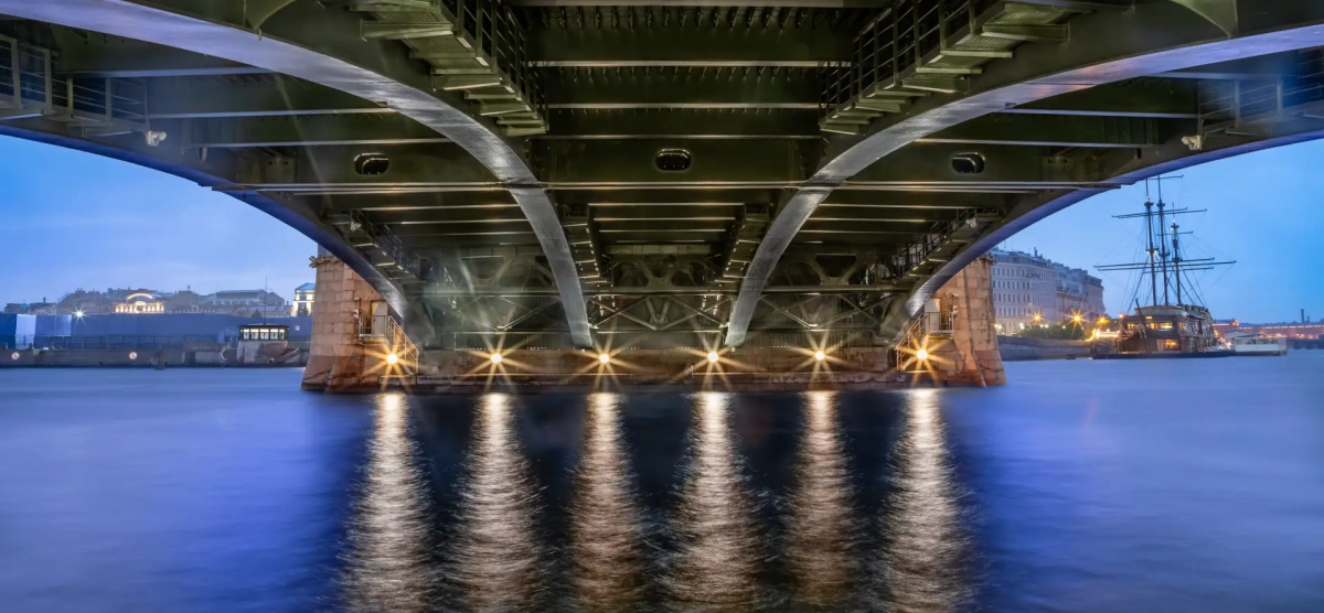 В ночь с 1 на 2 мая мосты Северной столицы останутся неразведёнными - tvspb.ru