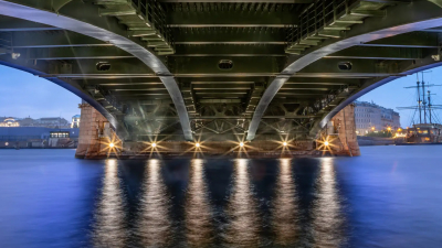 В ночь с 1 на 2 мая мосты Северной столицы останутся неразведёнными