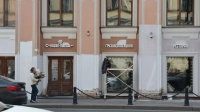 На Невском проспекте самовольно покрасили фасад дома Елисеевых