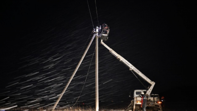 После снегопада свет вернули в 85 населенных пунктов Ленобласти