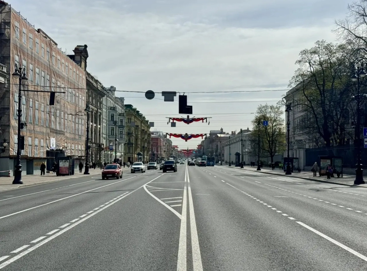 Что скрывают фальш-фасады на Невском: как продвигается реставрация фасадов на главной улице города - tvspb.ru