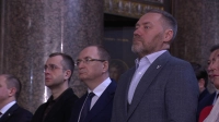 Сергей Кириенко, Александр Бельский и Борис Пиотровский посетили Пасхальное богослужение в Казанском соборе