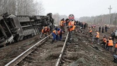 В СК назвали предварительную причину схода поезда с рельсов под Ульяновском