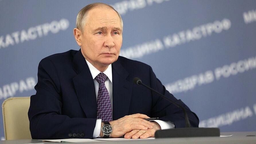 Путин поздравил сотрудников скорой помощи с профессиональным праздником - tvspb.ru