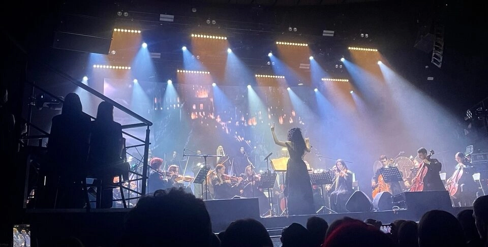 Музыка зовёт: 7 из 10 петербуржцев ездят на концерты и фестивали в другие города - tvspb.ru