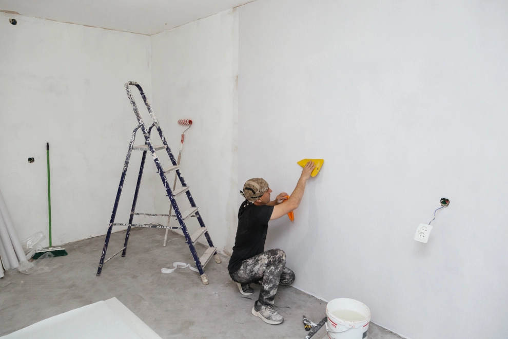 Александр Беглов: Петербург полностью закрывает потребность в ремонте жилья для детей-сирот - tvspb.ru