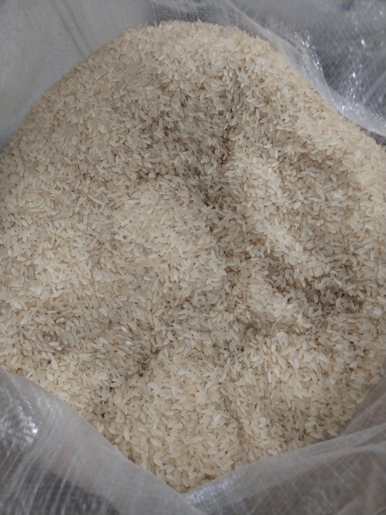 В Петербург не пустили 100 тонн камбоджийского риса: на груз не было документов - tvspb.ru