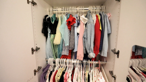 Всё — по полочкам: маленькие хитрости для наведения порядка в шкафу подростка