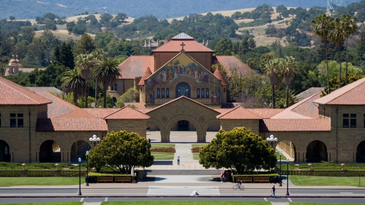 Стэнфордский университет* внесли в реестр нежелательных организаций - tvspb.ru