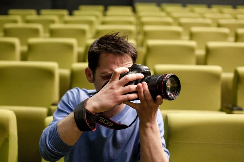 Стартовал приём заявок на участие в конкурсе молодых театральных фотографов «Театр в объективе» - tvspb.ru