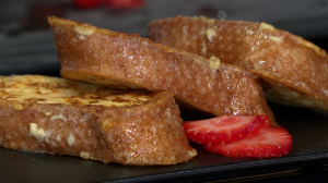 Изысканный  и сытный завтрак за пять минут — французские тосты