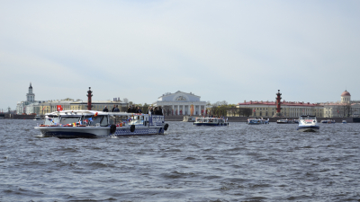 В День Победы водные мероприятия в Петербурге прошли без происшествий