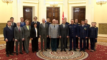 Парламент Петербурга и Академия Следственного комитета подписали соглашение о сотрудничестве