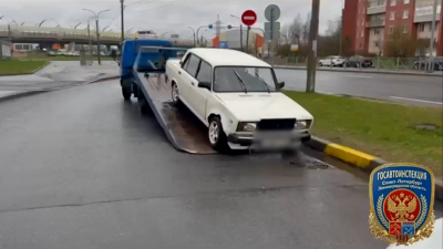 «Форсаж» по-петербургски: полиция изъяла авто у любителей парковочных гонок
