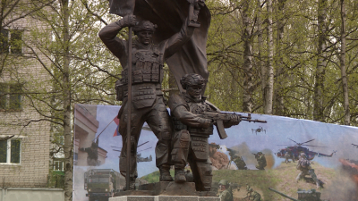 Памятник героям специальной военной операции группировки «Север» открыли в Сертолово