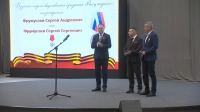 Отцов солдат и офицеров наградили медалями в Петербурге в преддверии Дня Победы