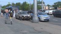 Предположительно, водителю стало плохо: в Петербурге женщина на Hyundai сбила людей на остановке