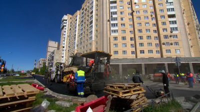В Невском районе продолжается ремонт проспекта Пятилеток