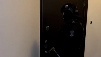 Двух хулиганов задержали за нападение на прохожего в Транспортном переулке