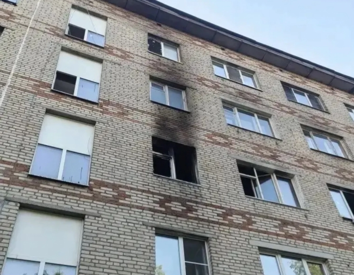 Пожар в Лобне унес жизни двоих взрослых, еще два ребенка — в больнице - tvspb.ru