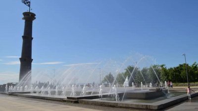 «Водоканал» продлил работу петербургских фонтанов на время белых ночей