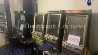 Играли по-крупному: оперативники накрыли подпольное казино в обычной многоэтажке Петербурга