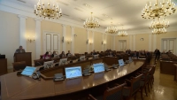 Подготовка к запуску проходческого щита, единовременная выплата ко Дню Победы: важные пункты недельной повестки Александра Беглова