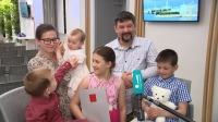 10 многодетных семей из Петербурга получили жилищные сертификаты