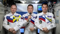 Космонавты поздравили соотечественников с Днём России прямо с орбиты