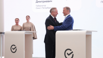 Александр Беглов: В сотрудничестве со Сбером город охватит оплатой по биометрии все виды петербургского общественного транспорта