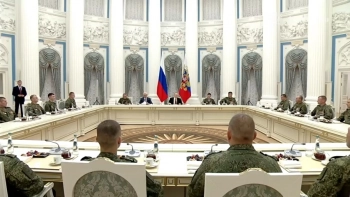 Владимир Путин в День России встретился с бойцами СВО