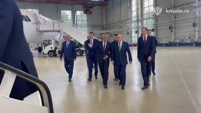 Путин осмотрел перспективные модели российских пассажирских самолётов