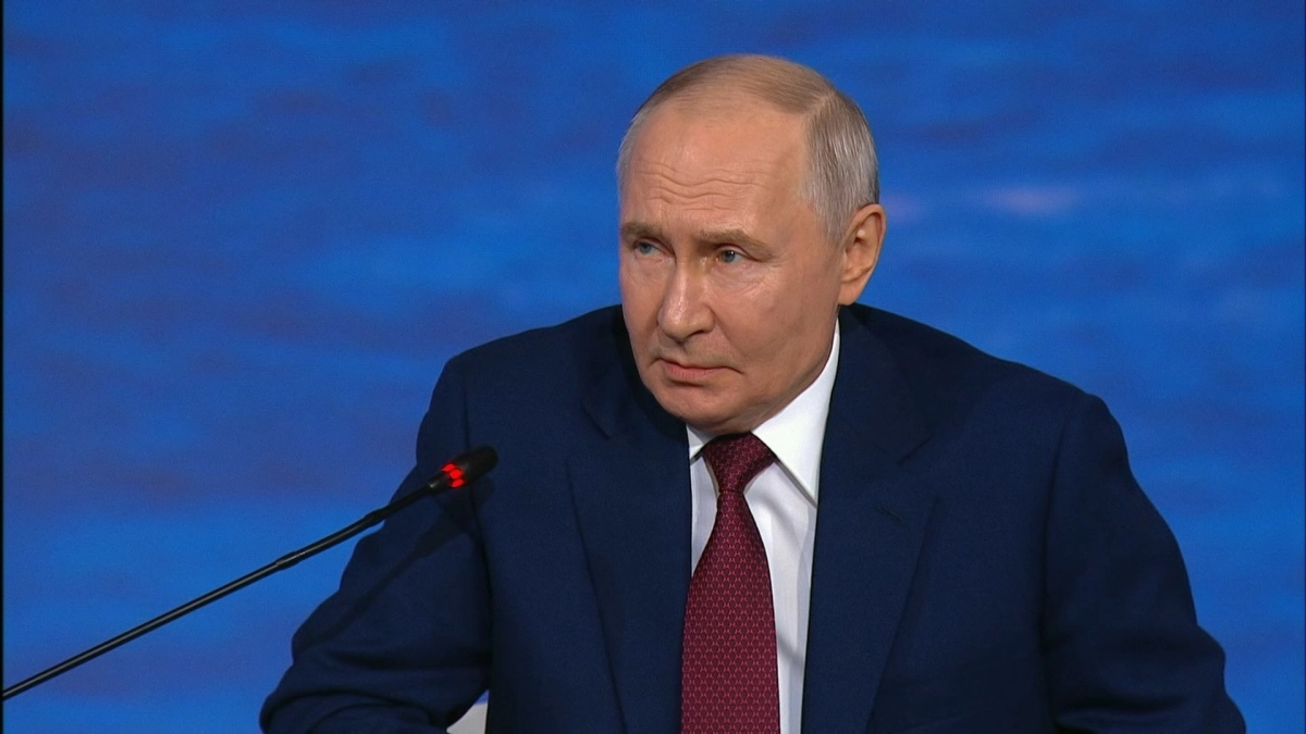 Владимир Путин: С 1 апреля ЛНР полностью контролируется Россией, а в ДНР под контролем Киева осталось меньше 15% территории - tvspb.ru