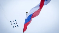 Сначала «Стрижи», потом «Витязи» — в День России группы истребителей пролетят над Петербургом дважды