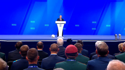 «Единая Россия» утверждает кандидатов и сверяет часы: в Москве стартовал XXIII съезд партии