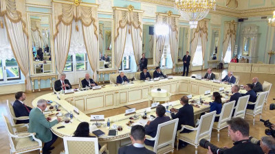 Путин провёл встречу с главами ведущих мировых информагентств
