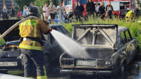 В Петербурге полиция задержала двоих школьников, из-за которых загорелись три машины