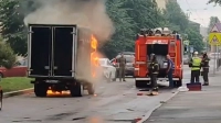 В центре Петербурга сгорела «Газель», пока водитель отошёл на несколько минут