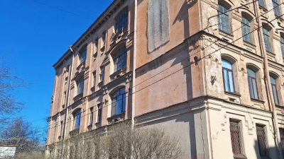 В Центральном районе отреставрируют здание гимназии №166