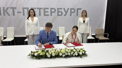 На ПМЭФ подписано соглашение о строительстве всесезонного спорткомплекса для картинга и мотоспорта в Приморском районе