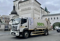 Первые электрические мусоровозы вышли на улицы Петербурга