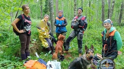 Пропавшую в Ленобласти пенсионерскую нашли в лесу спустя три дня поисков