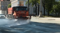 В Петербурге с начала сезона на уборку улиц потратили миллион кубометров воды