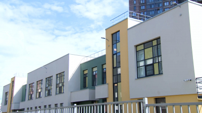 Петербург выкупил у застройщика детский сад с бассейном в Приморском районе