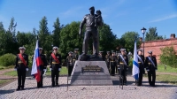 В Кронштадте на Тулонской аллее открыли памятник «Ангелы Мессины»