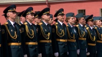 В Петропавловской крепости устроили праздник для новых офицеров МЧС