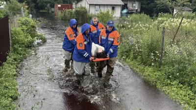 В Ленобласти эвакуировали людей из подтопленных СНТ