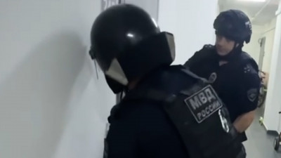Продавал наркотики и чужие паспорта: в Петербурге поймали «специалиста широкого профиля»