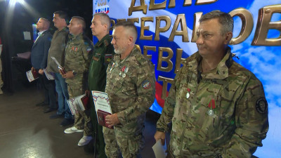 «Честь, мужество, отвага»: в Петербурге наградили ветеранов СВО почётными знаками
