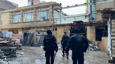 Полиция проверила мигрантов на реставрационном объекте в центре Петербурга